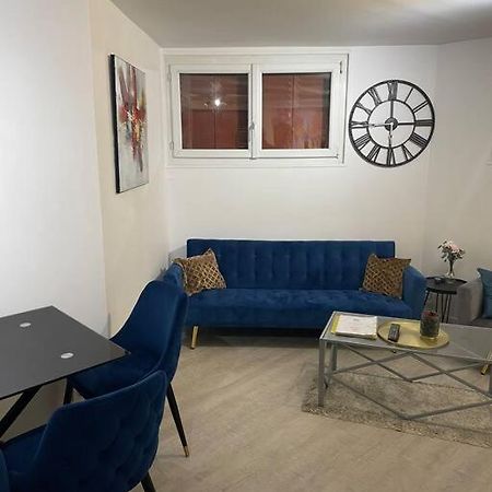 Porte De Paris- Les Puces Saint-Ouen  Dış mekan fotoğraf